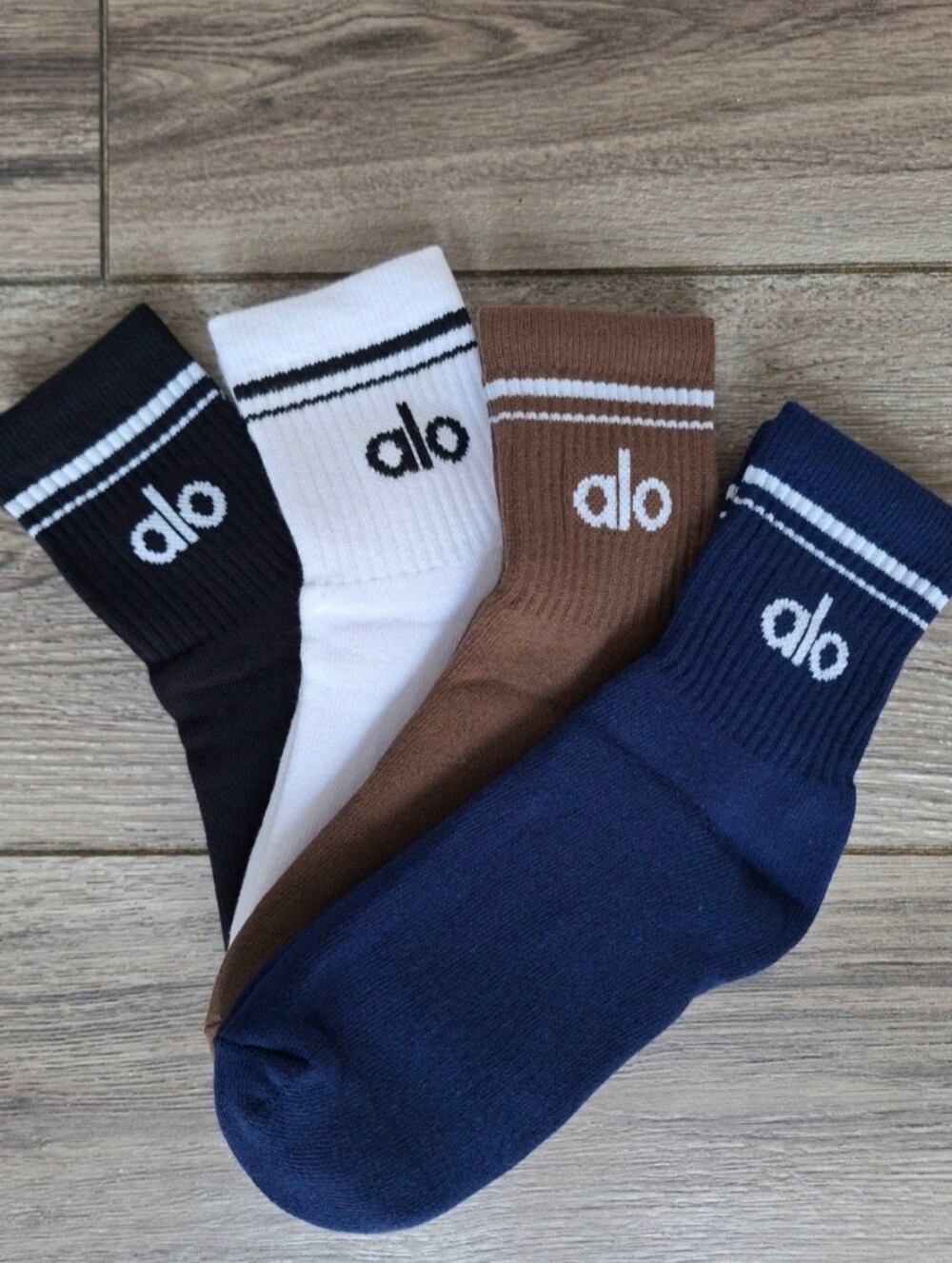 ALO Yoga Athletic Crew Socks - Black, White, Brown, Navy Medium Size